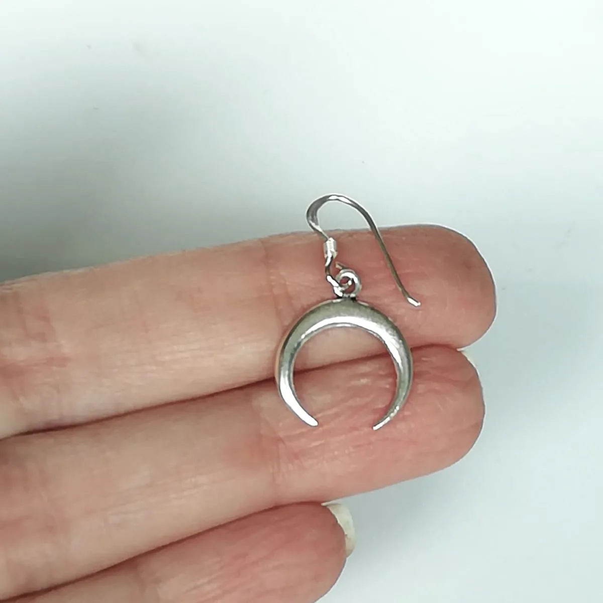 Crescent moon earrings | Silver ear danglers | Boho earrings | Celestial jewelry | Silver jewelry | E200