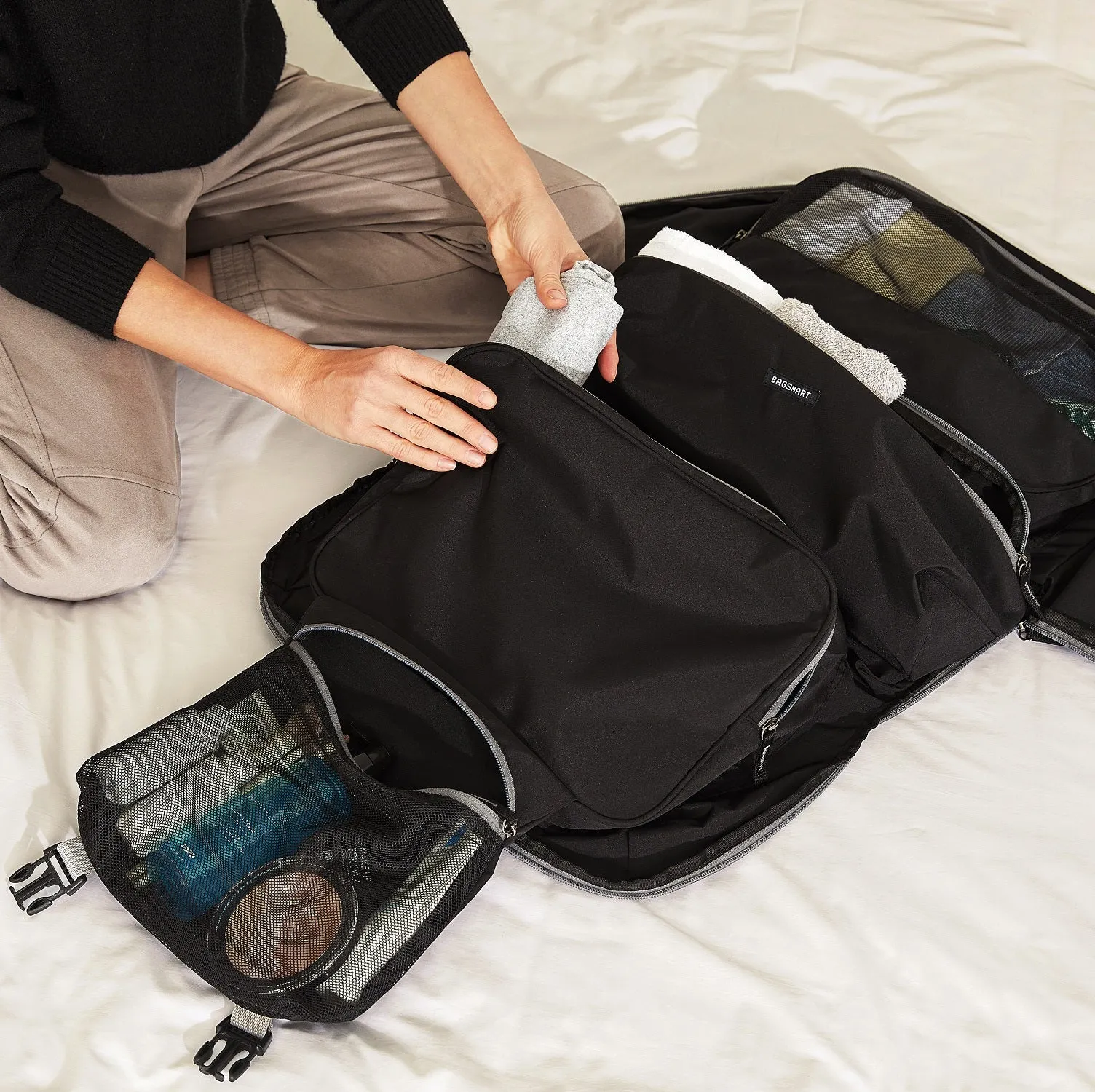 TravelEase Portable Closet Carry On Hanging Packing Cubes